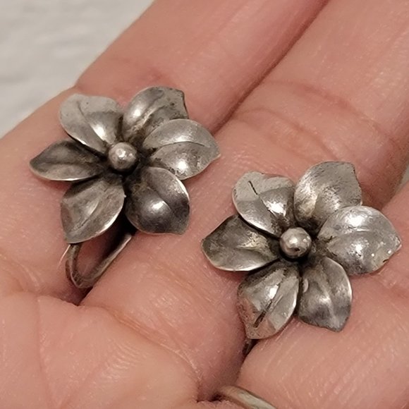 Vintage solid 925 sterling silver ornate detailed orchid earrings - Picture 6 of 16
